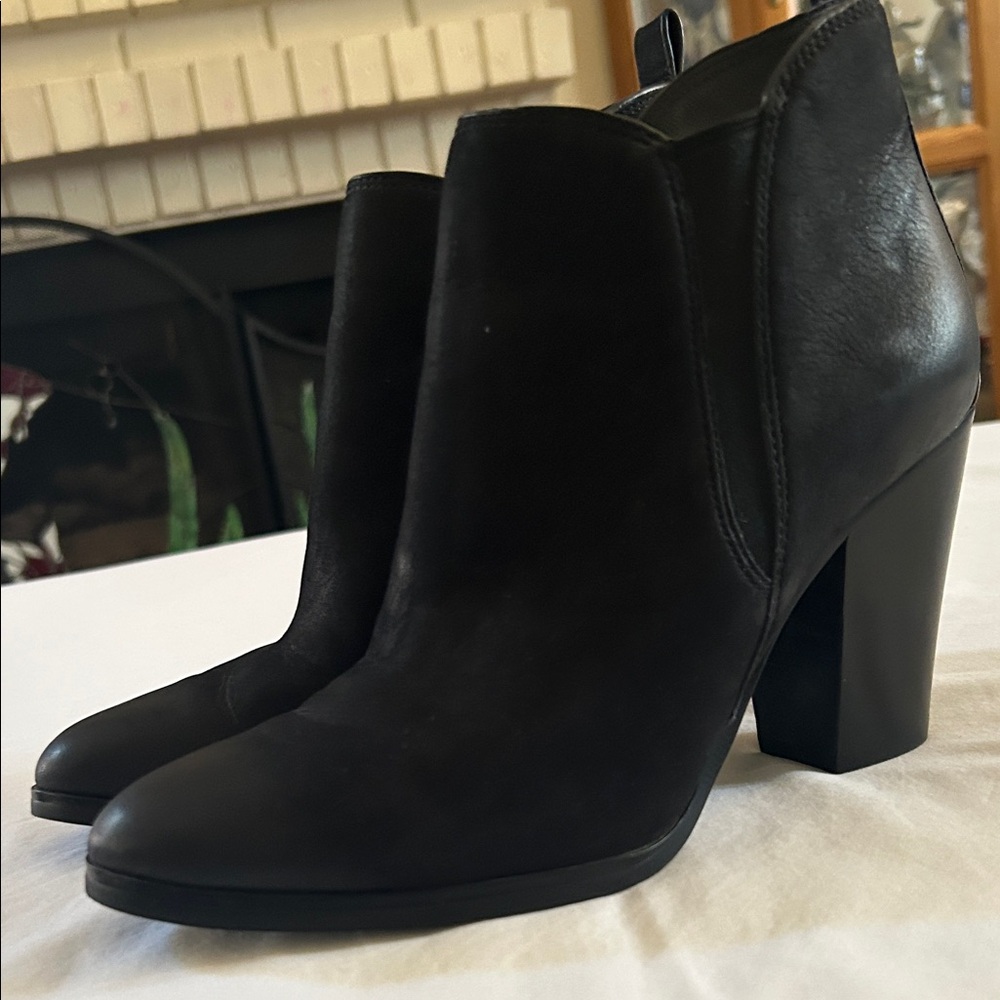 Michael Kors Sleek Black Ankle Booties - Picture 3 of 6